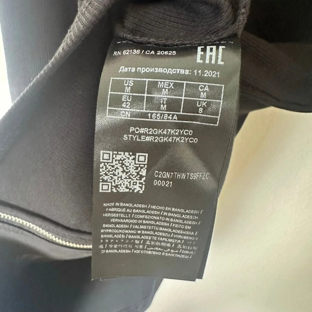GUESS Y2K Black Ribbed Cutout Zip Front Mini Bodycon Dress Size M NWT Grunge‎ - Picture 6 of 8